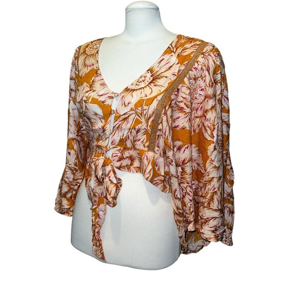 Band of the Free Libby Gold Floral Bell Sleeve Crop Top Sz XS Womens Yellow - Picture 3 of 15